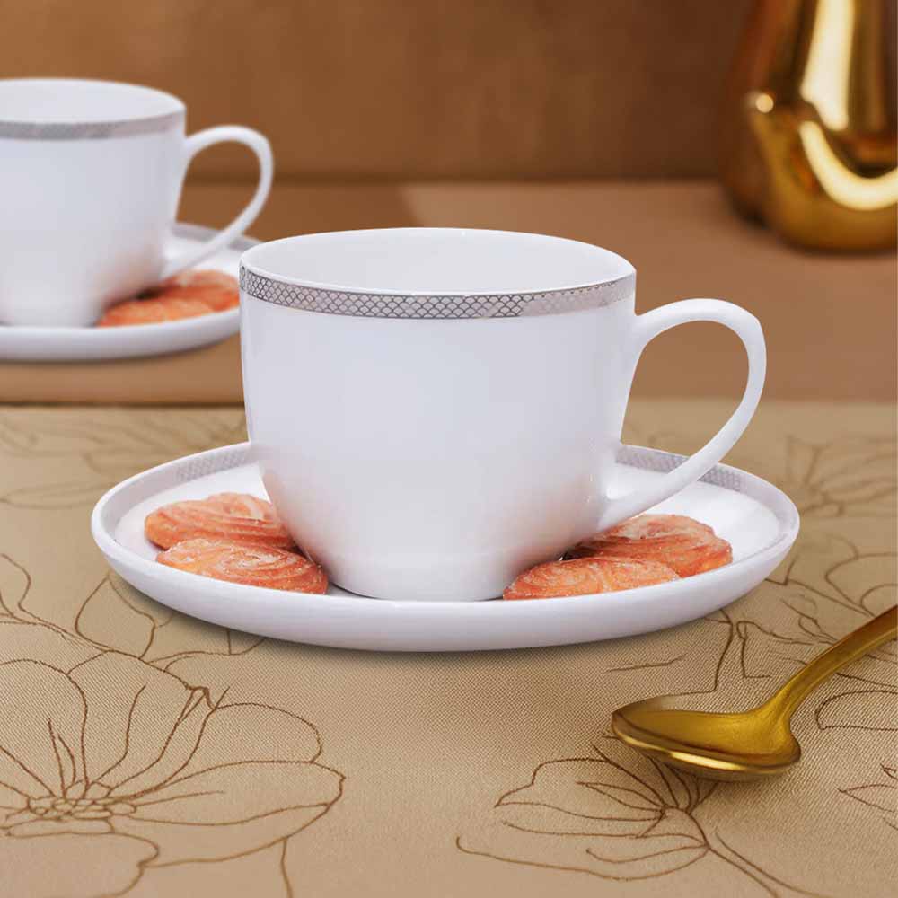 Royal Gold Porcelain Cup Set